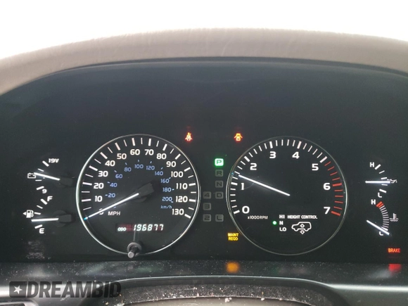 2004 Lexus LX 470 with VIN JTJHT00W343547828, listed as a Copart auction lot 48982045 with 196,877 mi miles and Salvage Title. Bid and sale history available at DreamBid. Image 9.