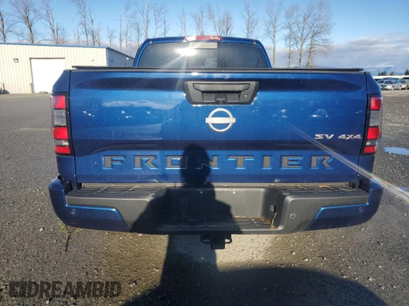 2023 Nissan Frontier SV with VIN 1N6ED1FK5PN613136, listed as a Copart auction lot 82491094 with 24,725 mi miles and Salvage Title. Bid and sale history available at carsss.com. Image 6.