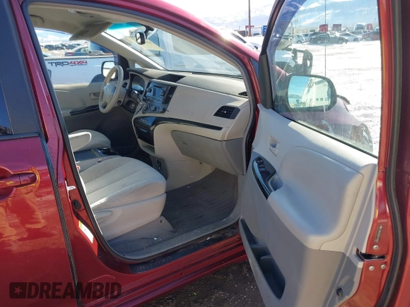 2011 Toyota Sienna LE AAS with VIN 5TDKK3DC6BS104887, listed as a IAAI auction lot 41653933 with 105,141 mi miles and . Bid and sale history available at DreamBid. Image 5.