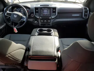 2021 Ram 1500 Big Horn z VIN 1C6RREFM3MN594359, wystawiony jako Copart lot #47924645 z przebiegiem 79 689 mil mil oraz Szkoda całkowita • Salvage title. Historia ofert i sprzedaży dostępna na DreamBid. Obrazek 8.