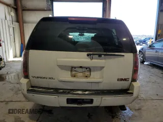 2014 GMC Yukon XL Denali with VIN 1GKS2MEF0ER158546, listed as a Copart auction lot 45124115 with 249,143 mi miles and Salvage Title. Bid and sale history available at carsss.com. Image 6.