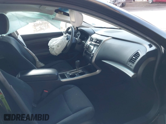 2015 Nissan Altima SV with VIN 1N4AL3AP8FC591586, listed as a IAAI auction lot 42083818 with 60,128 mi miles and . Bid and sale history available at carsss.com. Image 5.