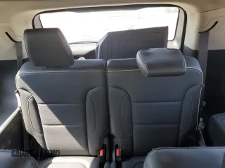 2019 GMC Acadia Denali with VIN 1GKKNPLS3KZ194879, listed as a Copart auction lot 49038425 with 161,885 mi miles and Salvage title. Bid and sale history available at DreamBid. Image 10.