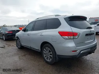 2014 Nissan Pathfinder SV with VIN 5N1AR2MN8EC663054, listed as a IAAI auction lot 41023768 with 177,994 mi miles. Bid and sale history available at carsss.com. Image 3.