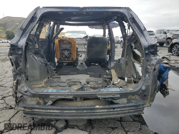2022 Toyota Highlander XSE z VIN 5TDJZRBH9NS213244, wystawiony jako Copart lot #55754315 z przebiegiem Nie podano mil oraz Szkoda całkowita • Salvage title. Historia ofert i sprzedaży dostępna na DreamBid. Obrazek 6.
