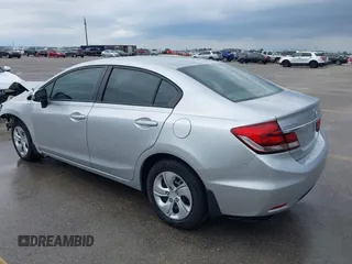 2015 Honda Civic LX z VIN 2HGFB2F55FH553395, wystawiony jako IAAI lot #42190166 z przebiegiem 113 416 mil mil oraz . Historia ofert i sprzedaży dostępna na DreamBid. Obrazek 3.