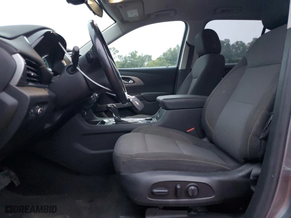 2018 Chevrolet Traverse LT Cloth with VIN 1GNERGKW6JJ285652, listed as a Copart auction lot 70679974 with 47,542 mi miles and Non Repairable. Bid and sale history available at carsss.com. Image 7.