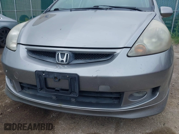 2008 Honda Fit Sport z VIN JHMGD38618S006224, wystawiony jako IAAI lot #42530072 z przebiegiem 147 780 mil mil oraz . Historia ofert i sprzedaży dostępna na DreamBid. Obrazek 6.