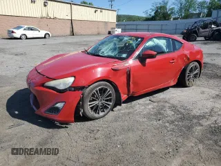 2013 Scion FR-S z VIN JF1ZNAA17D2700071, wystawiony jako Copart lot #57767685 z przebiegiem 117 361 mil mil oraz Szkoda całkowita • Salvage title. Historia ofert i sprzedaży dostępna na DreamBid. Obrazek 1.