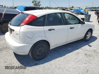 2005 Ford Focus S with VIN 3FAFP37N65R120732, listed as a Copart auction lot 52451995 with 118,612 mi miles and Clean Title. Bid and sale history available at carsss.com. Image 3.