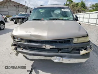 2002 Chevrolet Tahoe LS z VIN 1GNEC13V92R136479, wystawiony jako Copart lot #59803055 z przebiegiem 165 718 mil mil oraz Czysty tytuł • Clean title. Historia ofert i sprzedaży dostępna na DreamBid. Obrazek 5.