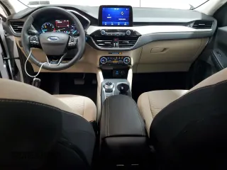 2021 Ford Escape SE z VIN 1FMCU9G61MUB28595, wystawiony jako Copart lot #64726385 z przebiegiem 20 007 mil mil oraz Szkoda całkowita • Salvage title. Historia ofert i sprzedaży dostępna na DreamBid. Obrazek 8.