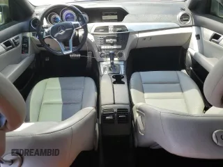 2013 Mercedes-Benz C 250 Sport с VIN WDDGF4HB9DA817435, выставлен на аукционе Copart как лот 57405835 с пробегом 137 056 миль миль и Списание • Salvage title. История ставок и продаж доступна на DreamBid. Изображение 8.