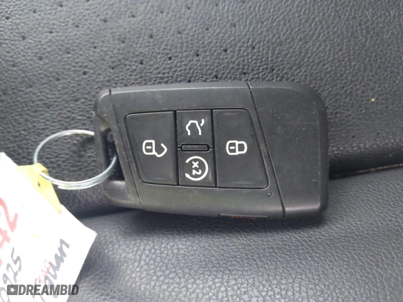 2023 Volkswagen Tiguan SE R-Line Black with VIN 3VVCB7AX6PM132085, listed as a IAAI auction lot 41278065 with 24,333 mi miles. Bid and sale history available at carsss.com. Image 11.