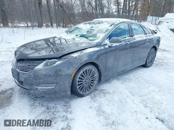 2015 Lincoln MKZ z VIN 3LN6L2J99FR606377, wystawiony jako IAAI lot #41597537 z przebiegiem 110 746 mil mil oraz . Historia ofert i sprzedaży dostępna na DreamBid. Obrazek 17.