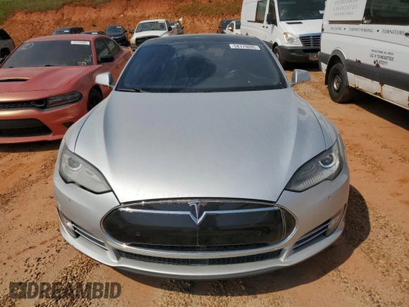 2014 Tesla Model S 60 z VIN 5YJSA1H16EFP62363, wystawiony jako Copart lot #58370095 z przebiegiem 157 726 mil mil oraz Czysty tytuł • Clean title. Historia ofert i sprzedaży dostępna na DreamBid. Obrazek 5.