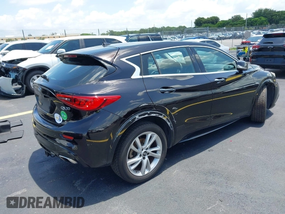 2017 Infiniti QX30 Premium with VIN SJKCH5CP5HA016631, listed as a IAAI auction lot 42355185 with 115,778 mi miles and . Bid and sale history available at DreamBid. Image 4.