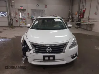 2015 Nissan Altima SL with VIN 1N4BL3AP3FC144071, listed as a IAAI auction lot 41526660 with 204,142 mi miles and . Bid and sale history available at carsss.com. Image 12.