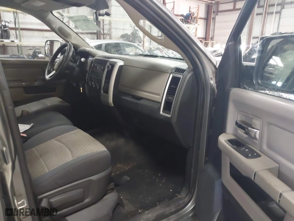 2010 Dodge Ram 1500 SLT with VIN 1D7RV1CT0AS200098, listed as a IAAI auction lot 41813191 with 186,674 mi miles. Bid and sale history available at carsss.com. Image 5.