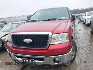 2008 Ford F-150 XLT z VIN 1FTPX14518FA91004, wystawiony jako IAAI lot #41664293 z przebiegiem 171 860 mil mil oraz . Historia ofert i sprzedaży dostępna na DreamBid. Obrazek 13.