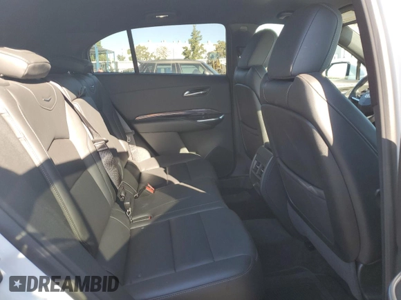 2021 Cadillac XT4 FWD Luxury z VIN 1GYAZAR49MF081955, wystawiony jako Copart lot #76611074 z przebiegiem 34 635 mil mil oraz Szkoda całkowita • Salvage title. Historia ofert i sprzedaży dostępna na DreamBid. Obrazek 11.