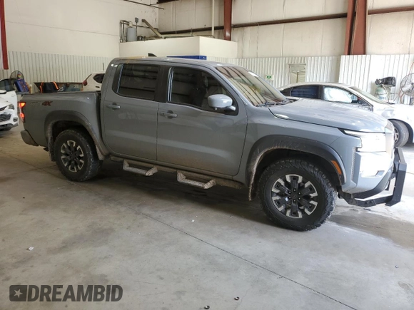 2023 Nissan Frontier Pro-4X z VIN 1N6ED1EK6PN624132, wystawiony jako Copart lot #53797395 z przebiegiem 55 344 mil mil oraz Szkoda całkowita • Salvage title. Historia ofert i sprzedaży dostępna na DreamBid. Obrazek 4.