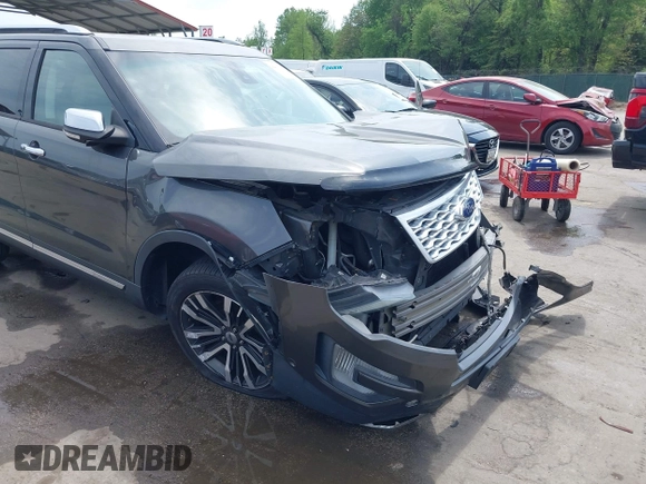 2016 Ford Explorer Platinum z VIN 1FM5K8HT4GGB49067, wystawiony jako IAAI lot #42093235 z przebiegiem 138 272 mil mil oraz . Historia ofert i sprzedaży dostępna na DreamBid. Obrazek 18.