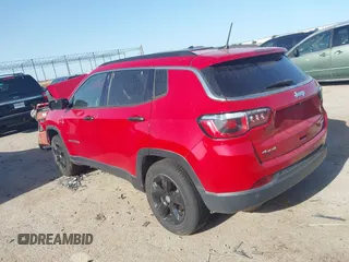 2018 Jeep Compass Latitude with VIN 3C4NJDBB2JT331384, listed as a IAAI auction lot 42293779 with 72,472 mi miles and . Bid and sale history available at DreamBid. Image 3.