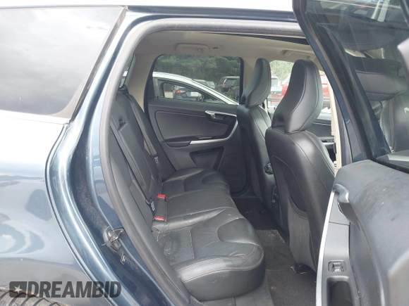 2010 Volvo XC60 3.0T with VIN YV4992DZ4A2032518, listed as a IAAI auction lot 42638130 with 169,121 mi miles and . Bid and sale history available at DreamBid. Image 8.