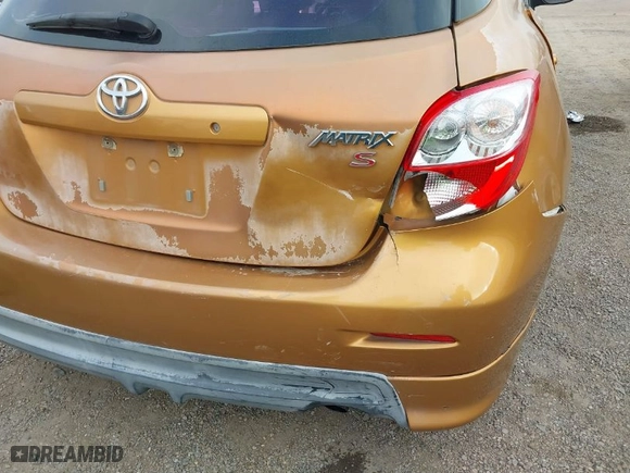 2010 Toyota Matrix S with VIN 2T1KE4EE3AC039873, listed as a IAAI auction lot 41517447 with 97,833 mi miles. Bid and sale history available at carsss.com. Image 6.