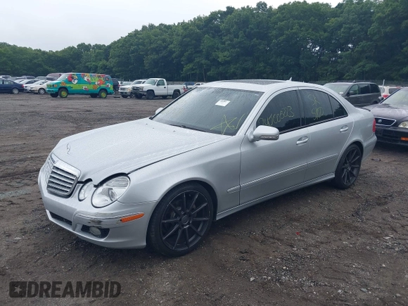 2007 Mercedes-Benz E 350 z VIN WDBUF56X87B133345, wystawiony jako IAAI lot #39859440 z przebiegiem Nie podano mil oraz . Historia ofert i sprzedaży dostępna na DreamBid. Obrazek 2.