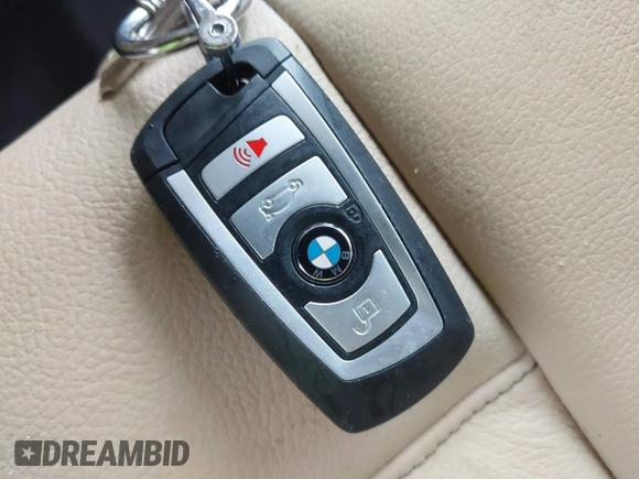 2017 BMW X3 xDrive28i z VIN 5UXWX9C50H0T09821, wystawiony jako IAAI lot #42171906 z przebiegiem Nie podano mil oraz . Historia ofert i sprzedaży dostępna na DreamBid. Obrazek 11.