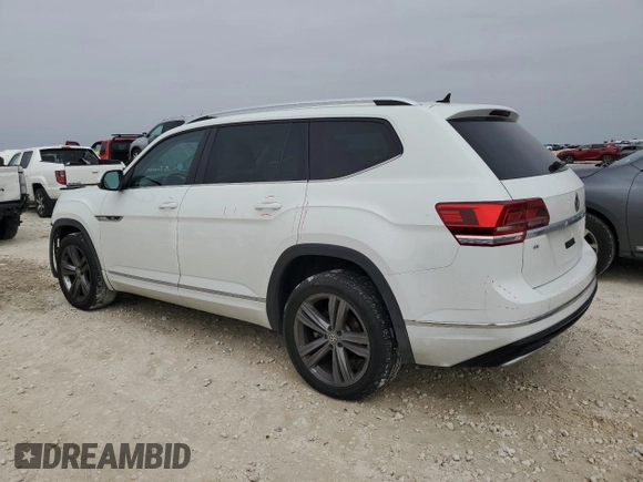 2018 Volkswagen Atlas SE z VIN 1V2PR2CA0JC558787, wystawiony jako Copart lot #50322575 z przebiegiem 104 103 mil mil oraz Szkoda całkowita • Salvage title. Historia ofert i sprzedaży dostępna na DreamBid. Obrazek 2.