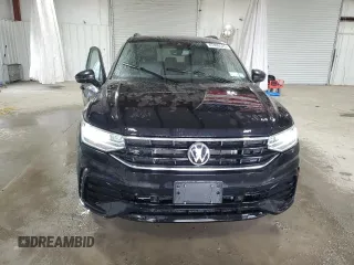 2022 Volkswagen Tiguan SE R-Line Black with VIN 3VV8B7AX6NM168877, listed as a Copart auction lot 47400525 with 21,601 mi miles and Salvage Title. Bid and sale history available at DreamBid. Image 5.