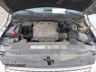 2003 Ford Expedition Eddie Bauer with VIN 1FMRU17W43LA54217, listed as a IAAI auction lot 42080308 with 291,198 mi miles. Bid and sale history available at carsss.com. Image 10.