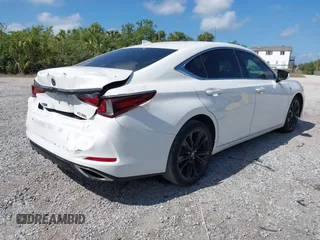 2021 Lexus ES with VIN 58AGZ1B10MU096246, listed as a IAAI auction lot 41947395 with 92,450 mi miles. Bid and sale history available at carsss.com. Image 4.