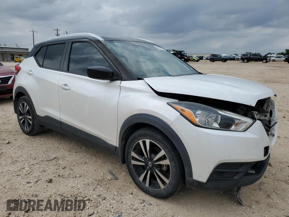 2019 Nissan Kicks SR with VIN 3N1CP5CU7KL516370, listed as a Copart auction lot 54486635 with 112,250 mi miles and Salvage Title. Bid and sale history available at carsss.com. Image 4.