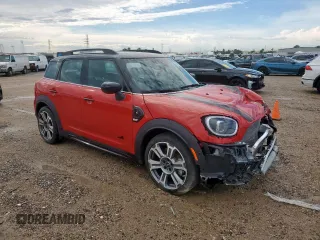 2024 MINI Countryman Cooper S z VIN WMZ83BR0XR3R52959, wystawiony jako Copart lot #60248185 z przebiegiem 7 933 mil mil oraz Szkoda całkowita • Salvage title. Historia ofert i sprzedaży dostępna na DreamBid. Obrazek 4.