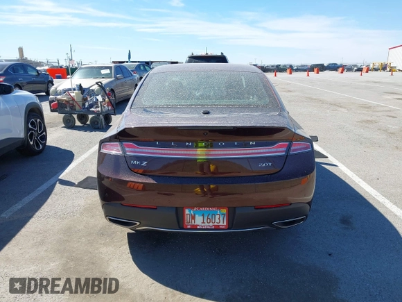 2019 Lincoln MKZ Reserve II z VIN 3LN6L5E99KR623668, wystawiony jako IAAI lot #41822730 z przebiegiem 13 609 mil mil oraz . Historia ofert i sprzedaży dostępna na DreamBid. Obrazek 16.