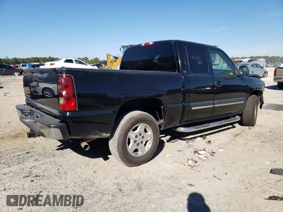 2006 Chevrolet Silverado 1500 LT1 with VIN 1GCEC19T06Z154227, listed as a Copart auction lot 43082745 with 197,982 mi miles and Salvage Title. Bid and sale history available at DreamBid. Image 3.