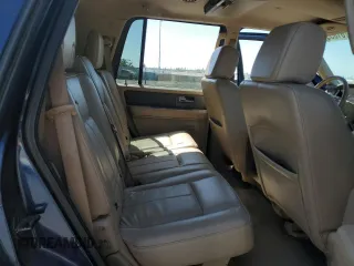 2007 Ford Expedition XLT with VIN 1FMFU15527LA85632, listed as a Copart auction lot 61855455 with 177,899 mi miles and Salvage title. Bid and sale history available at DreamBid. Image 11.