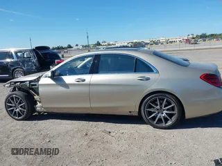 2019 Mercedes-Benz S 560 with VIN WDDUG8DB2KA483775, listed as a IAAI auction lot 41752310 with 21,794 mi miles and . Bid and sale history available at carsss.com. Image 15.