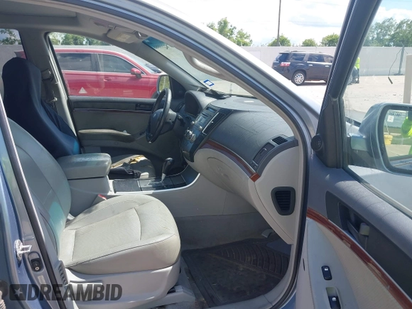 2007 Hyundai Veracruz GLS with VIN KM8NU13C07U022990, listed as a IAAI auction lot 42219988 with 276,884 mi miles and . Bid and sale history available at DreamBid. Image 5.