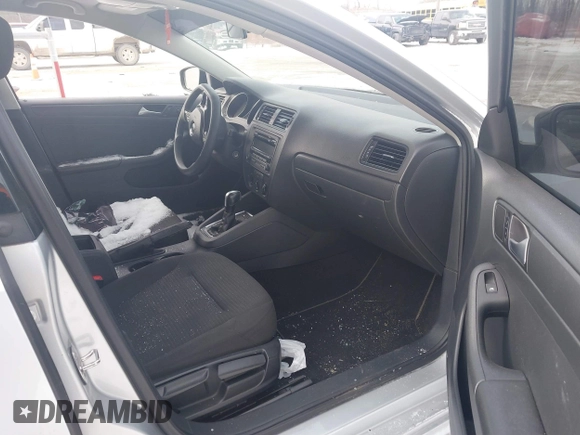 2015 Volkswagen Jetta S с VIN 3VW2K7AJ0FM355000, выставлен на аукционе IAAI как лот 41504511 с пробегом Не указан миль и . История ставок и продаж доступна на DreamBid. Изображение 5.