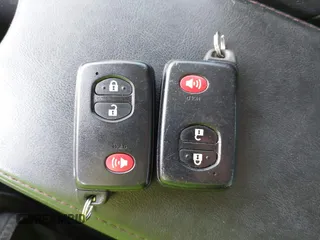 2013 Toyota Prius One z VIN JTDKN3DU8D5601612, wystawiony jako IAAI lot #42402108 z przebiegiem 224 420 mil mil oraz . Historia ofert i sprzedaży dostępna na DreamBid. Obrazek 11.