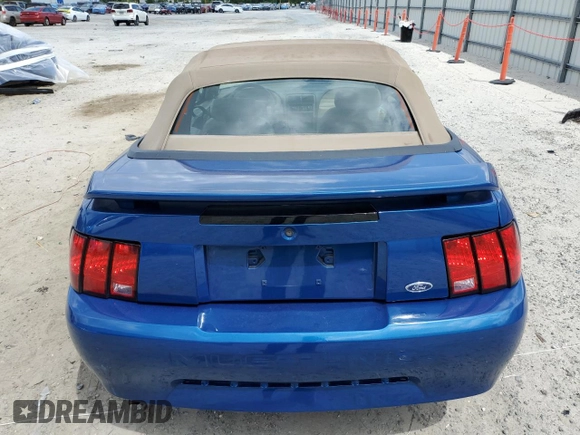 2001 Ford Mustang Deluxe with VIN 1FAFP44401F209673, listed as a Copart auction lot 52239035 with 165,944 mi miles and Salvage Title. Bid and sale history available at carsss.com. Image 6.