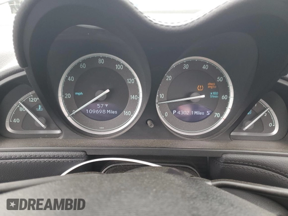 2008 Mercedes-Benz SL 550 with VIN WDBSK71FX8F141468, listed as a Copart auction lot 61036285 with 109,698 mi miles and Salvage title. Bid and sale history available at DreamBid. Image 9.