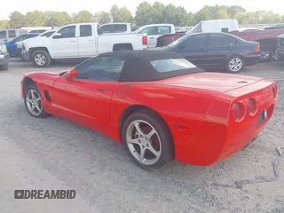 1998 Chevrolet Corvette with VIN 1G1YY32G7W5100799, listed as a IAAI auction lot 40437389 with 1 mi miles. Bid and sale history available at carsss.com. Image 3.