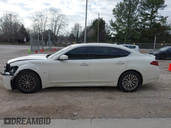 2015 Infiniti Q70 with VIN JN1BY1PP5FM601628, listed as a IAAI auction lot 41510075 with 102,363 mi miles and . Bid and sale history available at DreamBid. Image 14.