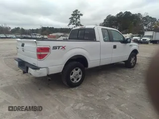 2014 Ford F-150 XL with VIN 1FTFX1EFXEKE16495, listed as a IAAI auction lot 41077199 with 206,212 mi miles. Bid and sale history available at carsss.com. Image 4.